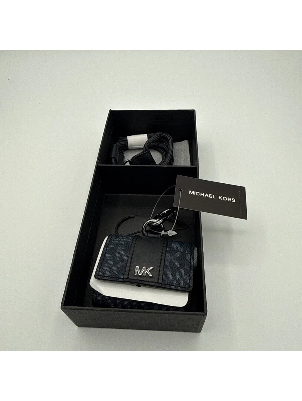 Michael Kors Airpod case blue W/lanyard NWB retails never used